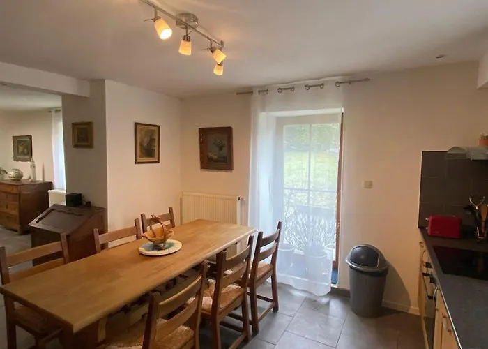 Holiday home Le Refuge De *